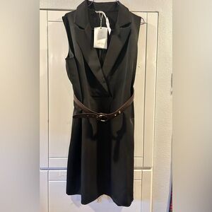 Black Sleeveless Vest tunic.